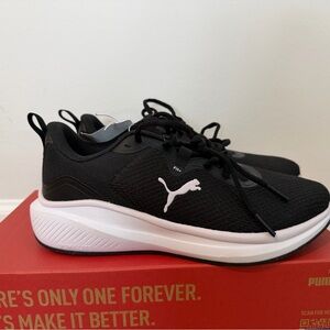 Brand new women’s Puma skyrocket sneakers